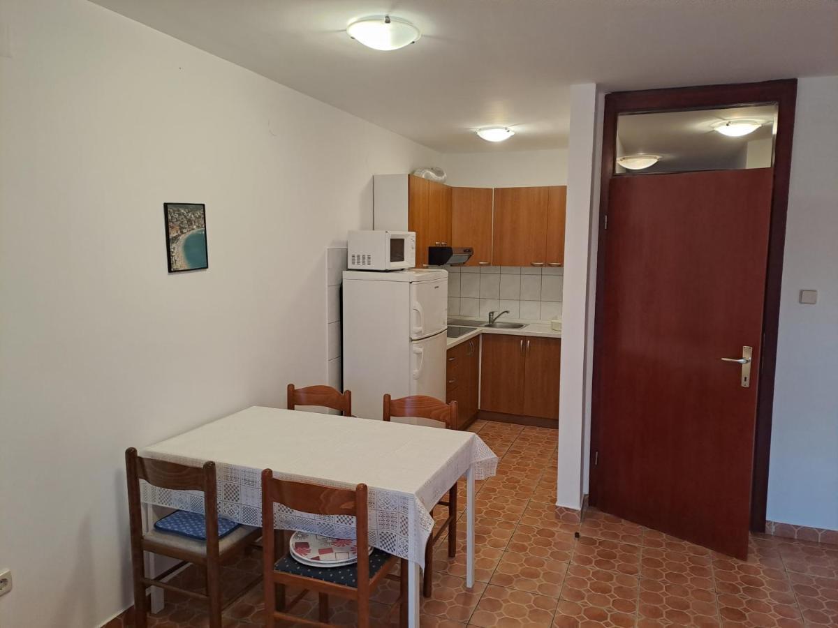 Apartment Zarok 2 Baska  Bagian luar foto